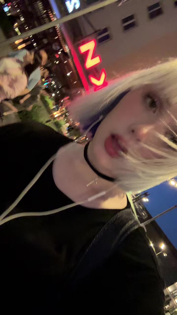@эллчка мивчи🐰