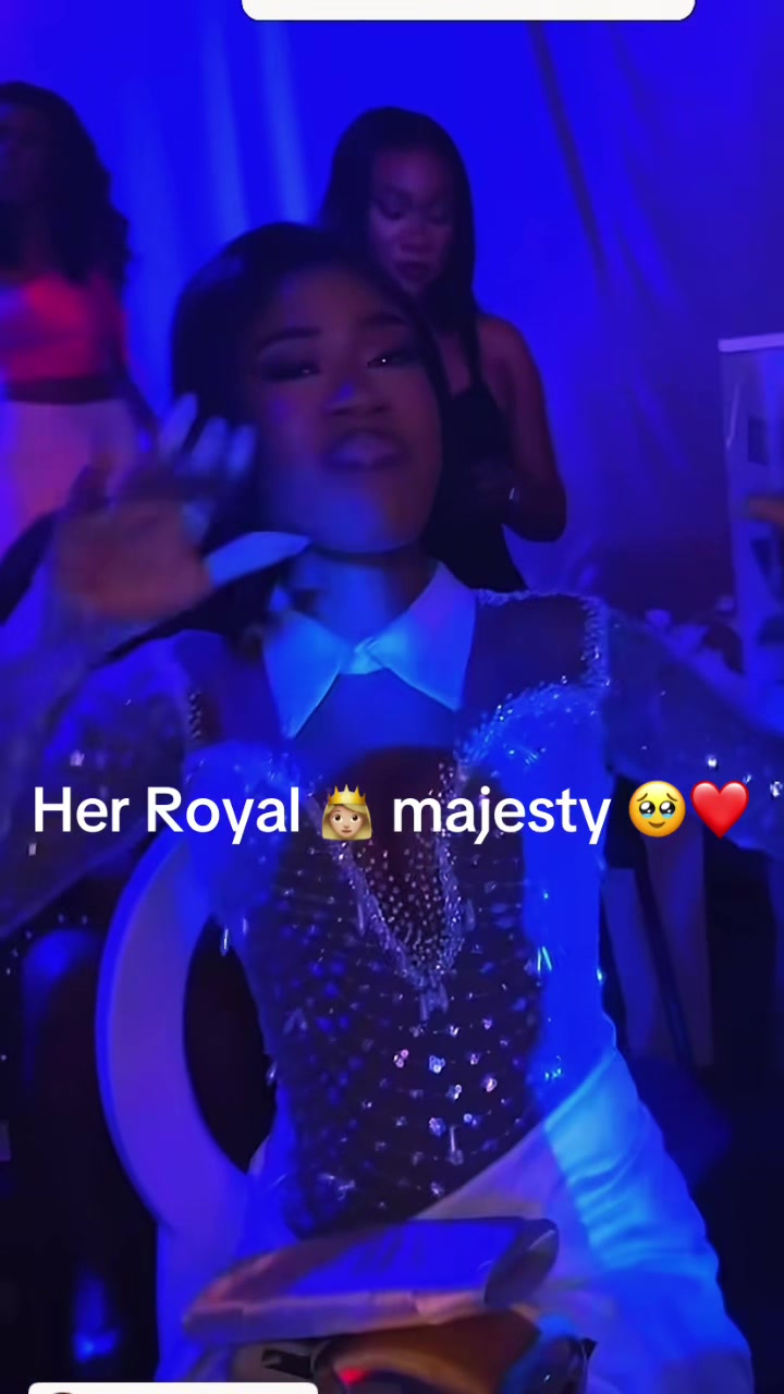 @Hydration Queen’s Fanpage