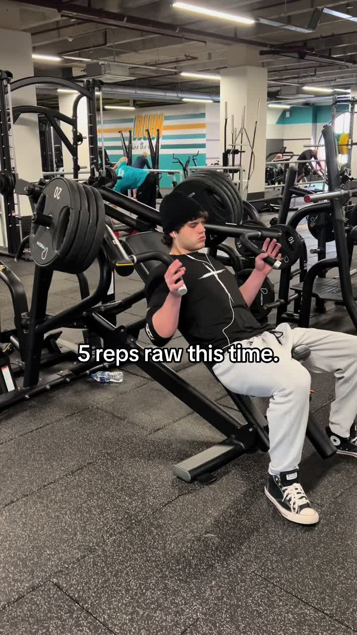 @anadrollie🧬