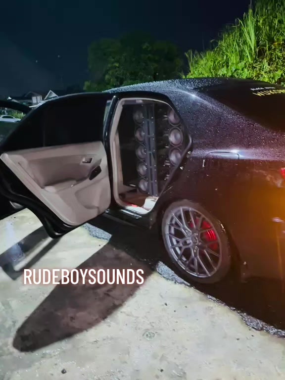 @𝕽𝖀𝕯𝕰𝕭𝕺𝖄