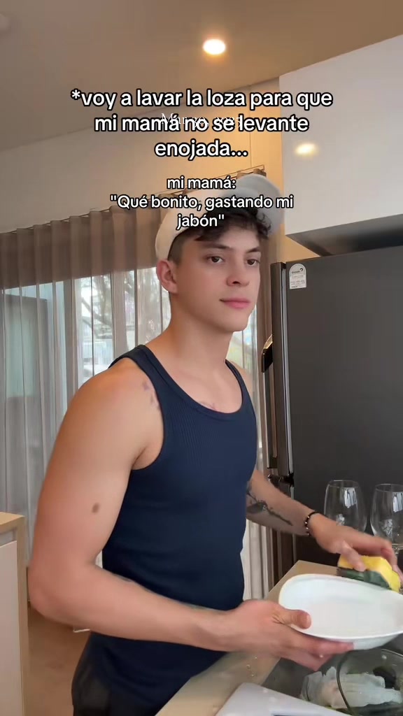 @Alex orozco ๐ฉ