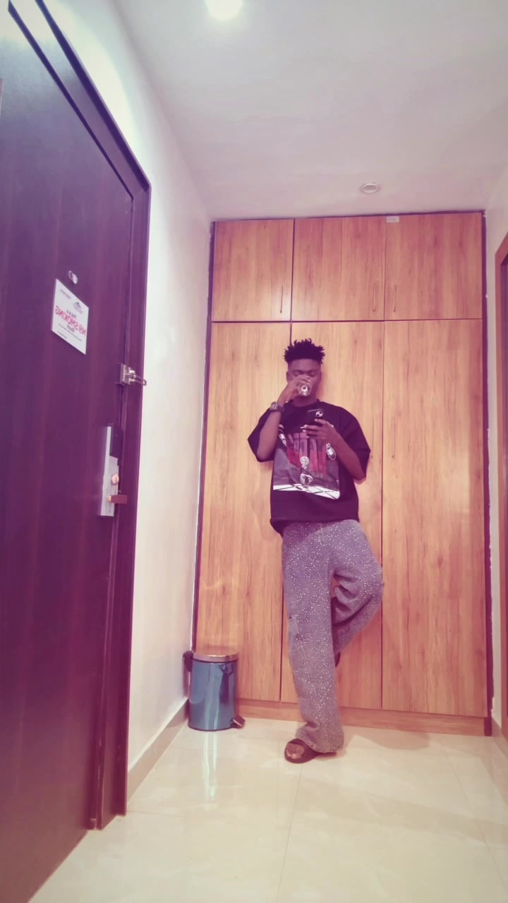 @Kelvin🕴️