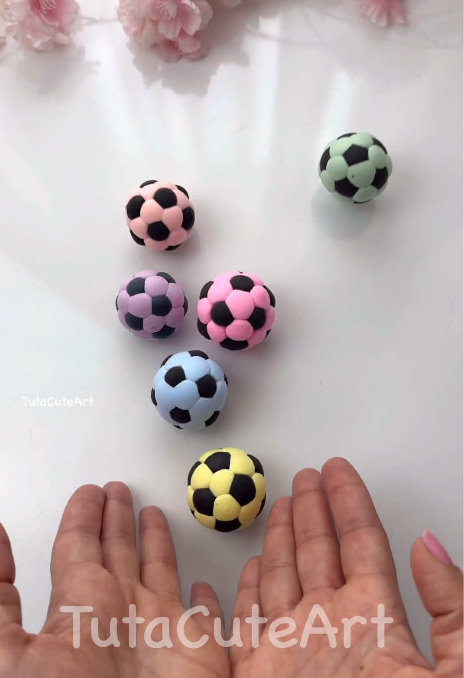 @tuta_cute_art