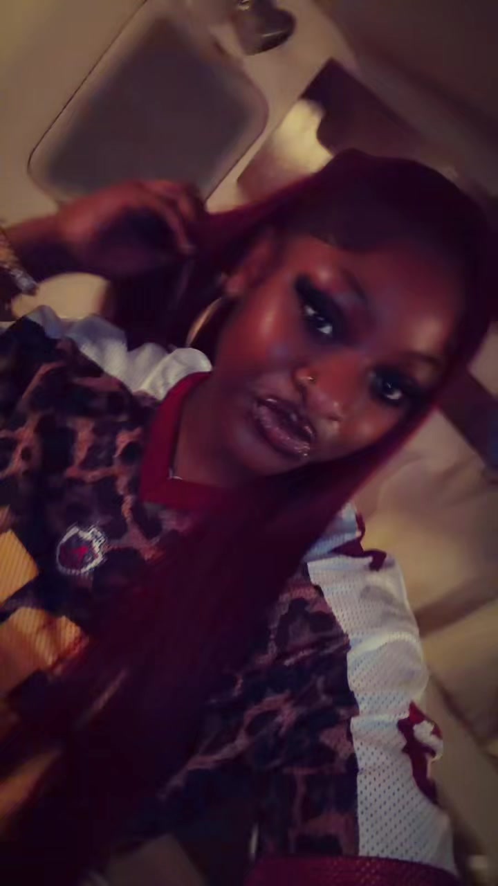 @R🎱nnię.ꨄ
