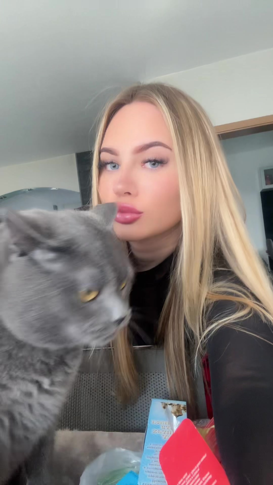 @Emilykbnn