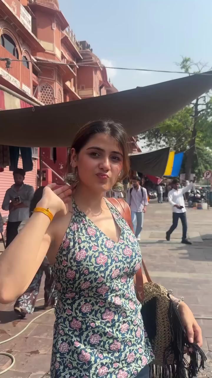 @Sakshi baadkar🇮🇹