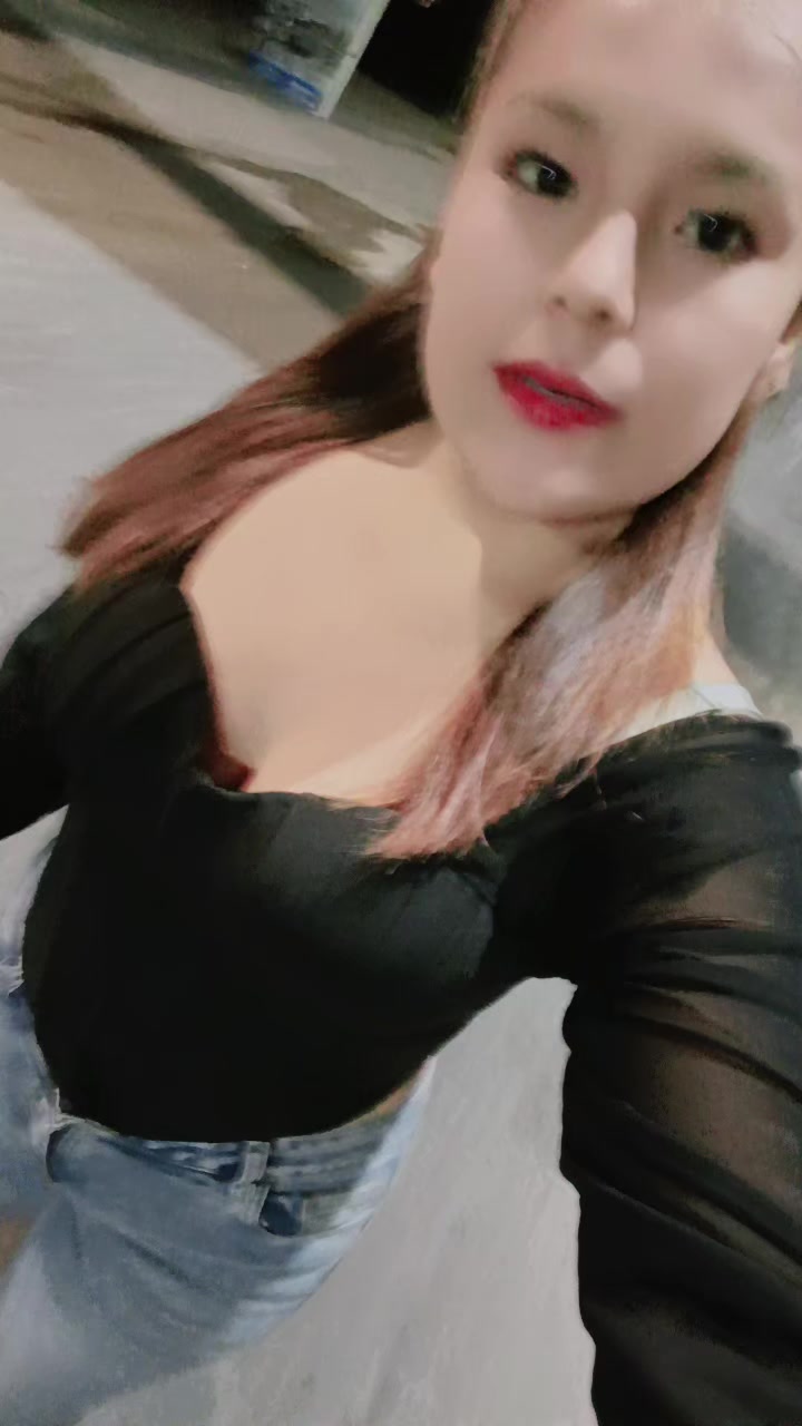@Liz👑23💕