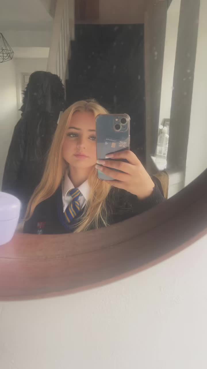 @𝐜𝐡𝐥𝐨𝐞🫶🏻