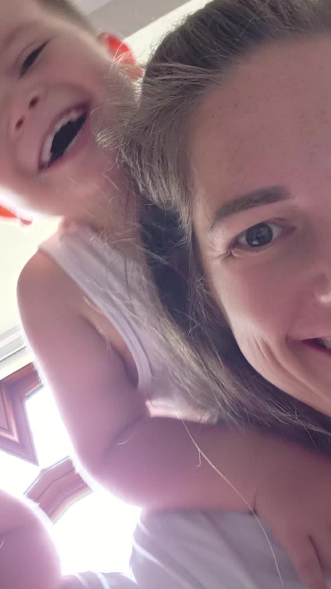 @LauraJo