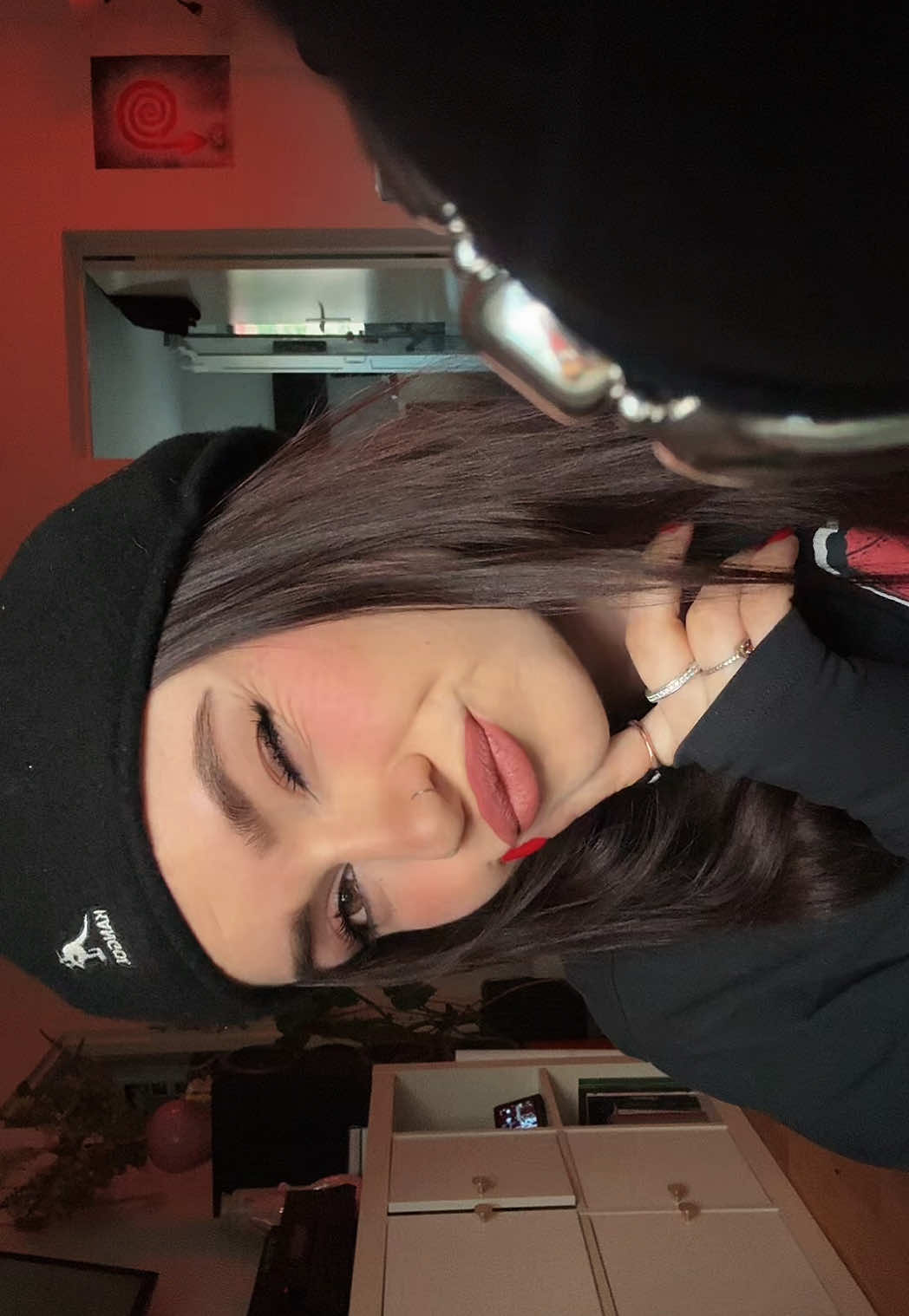 @Vivienne