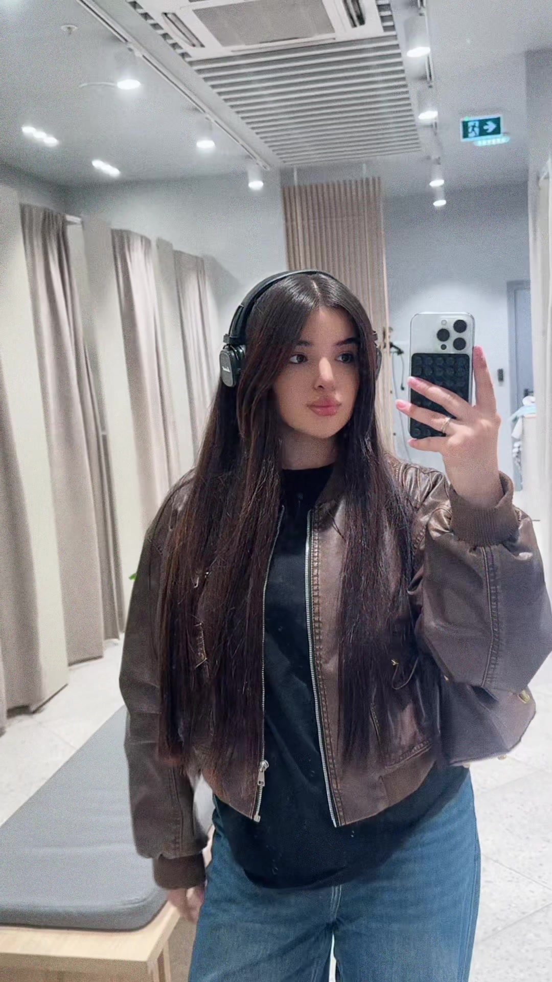 @reejiiina