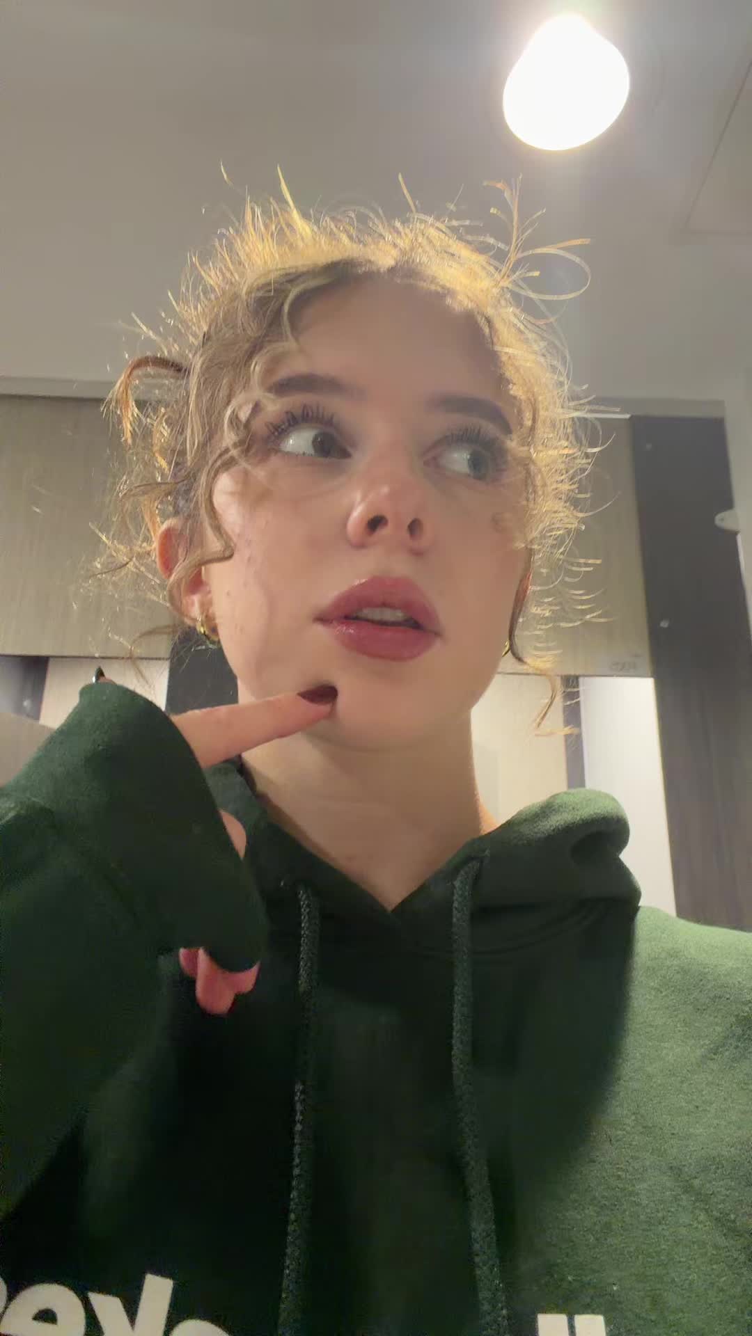@Liv