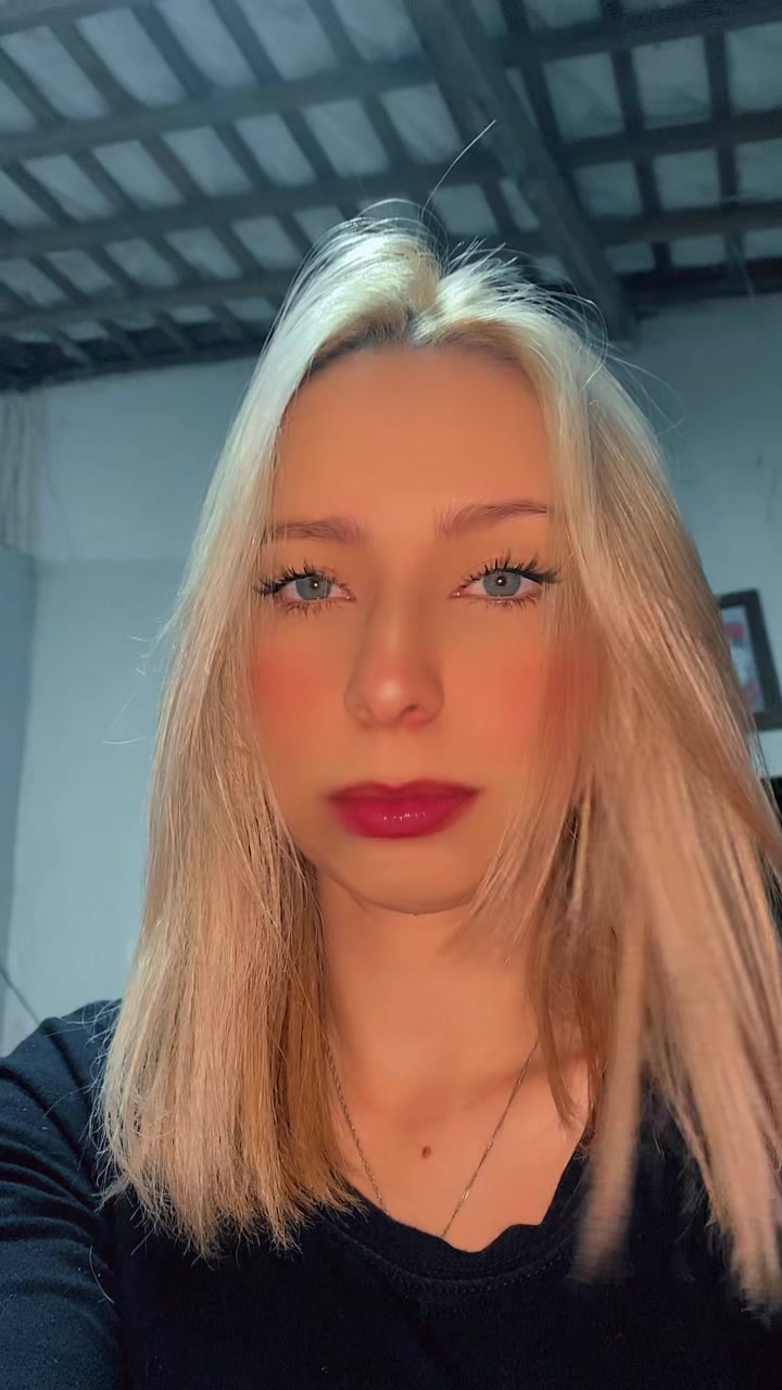 @Adriana Jessica