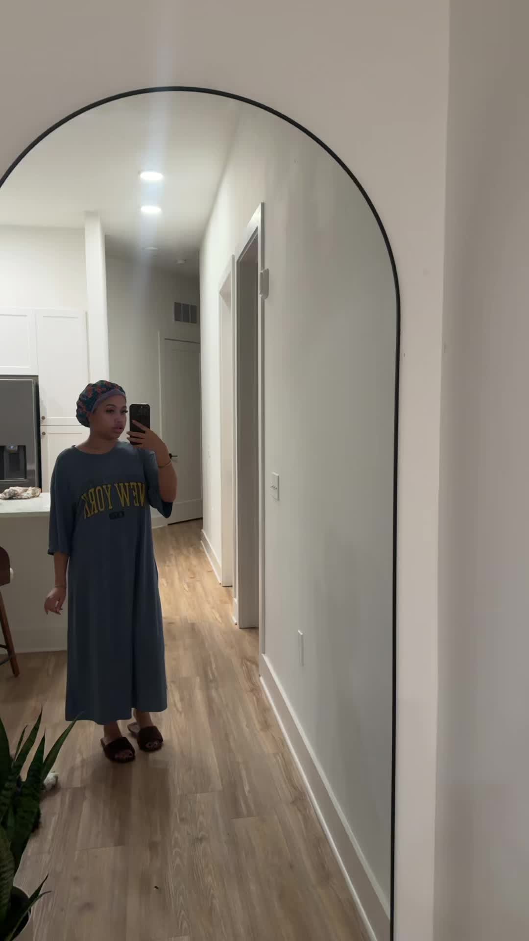 @Bella