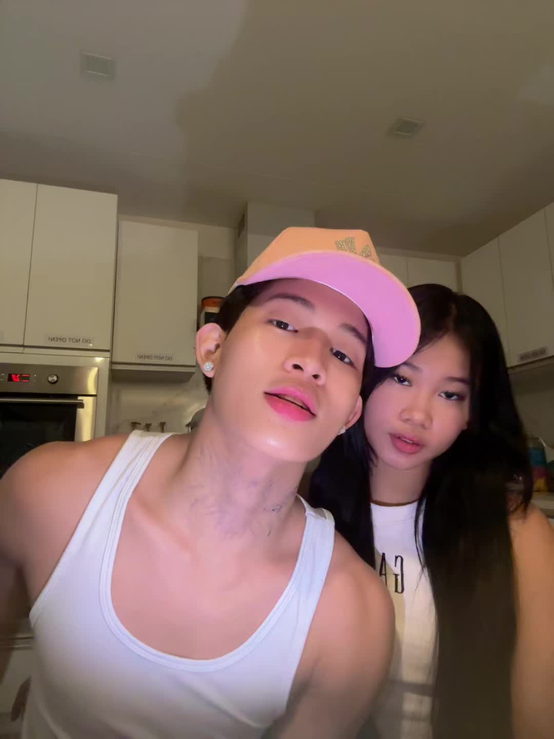 @AKX3.