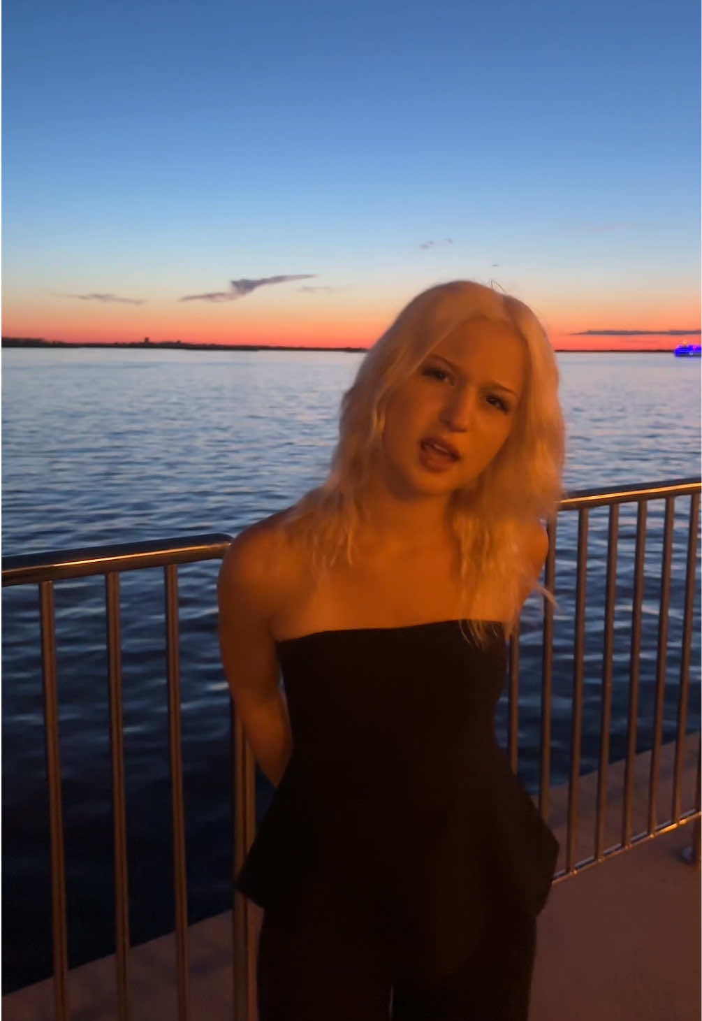 @колесникова