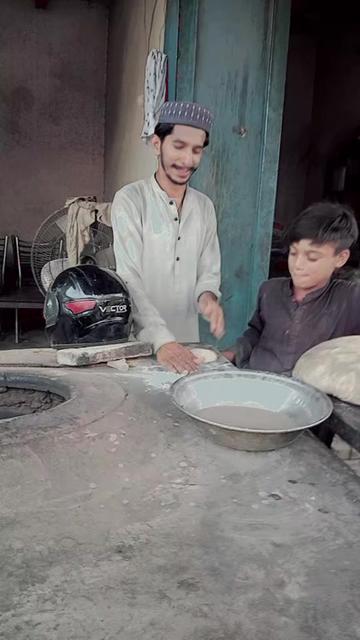 @Ali zia Bharwanaسیال