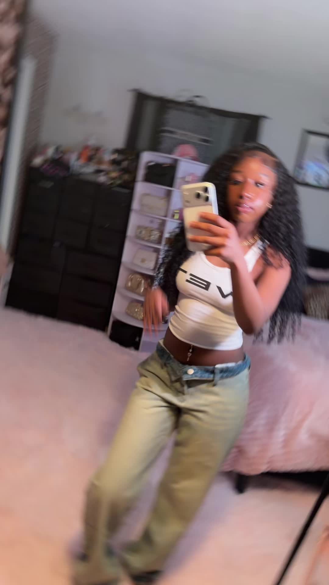 @kira.