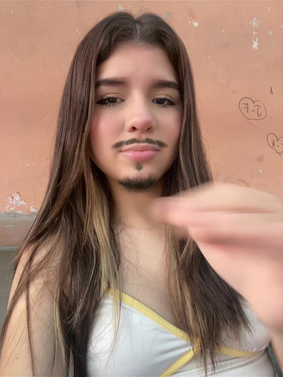 @hi.szrena