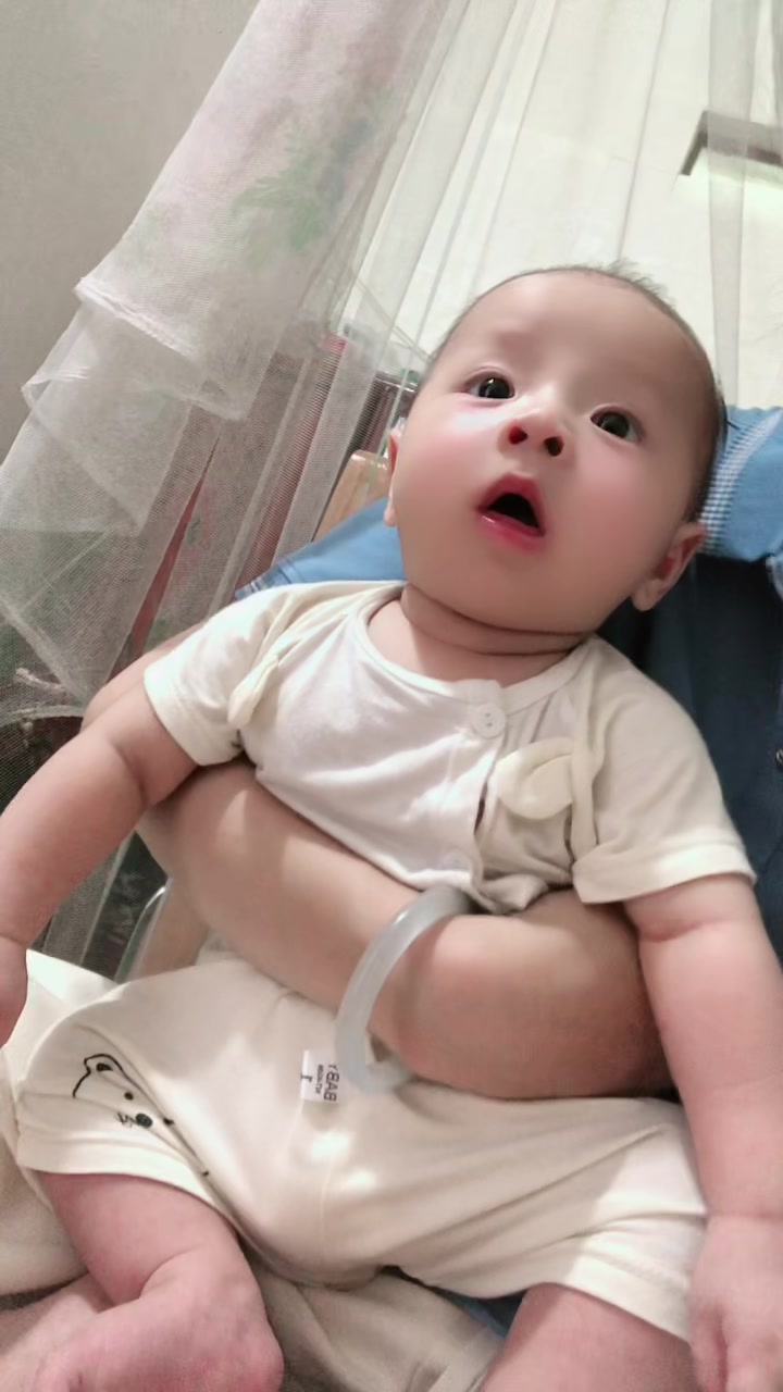 @Hồng Hoàngg