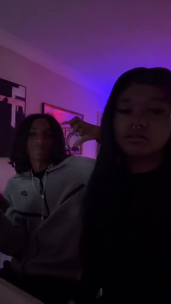 @nicolee