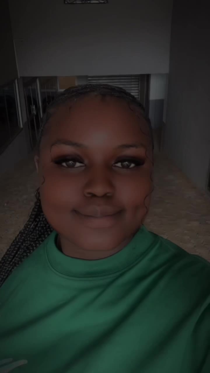 @Queen Dimples❤🦋