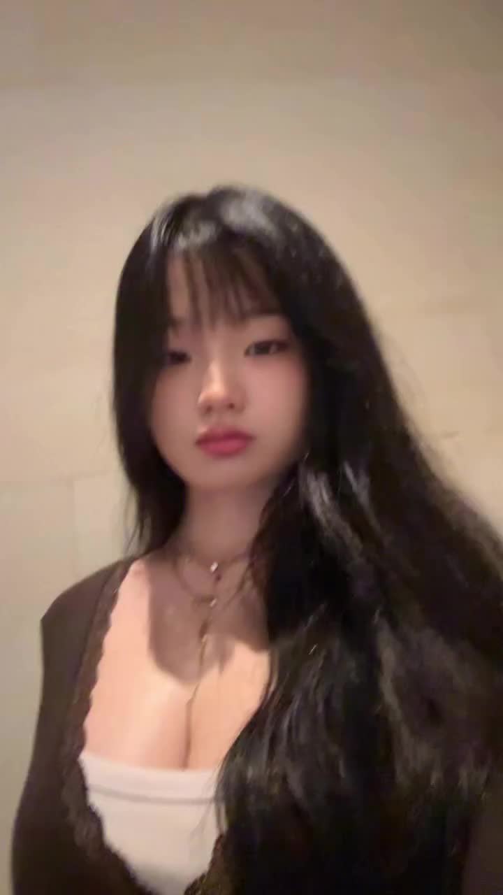 @user04874386693