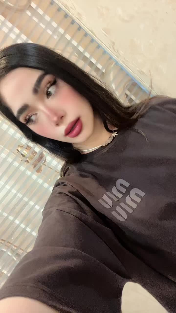 @🦋