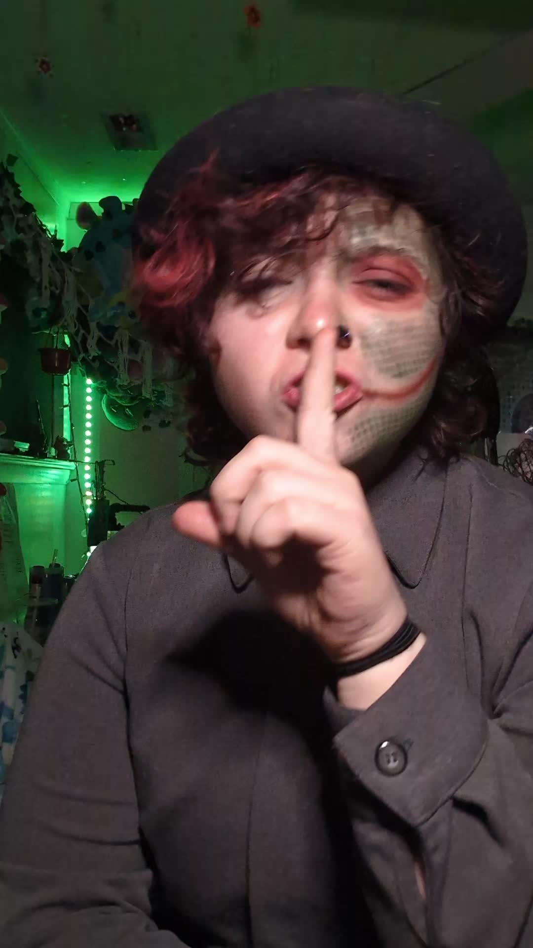 @✮⋆˙☣︎⦻𝔎𝔢𝔦𝔱𝔥⦻☣︎˙⋆✮