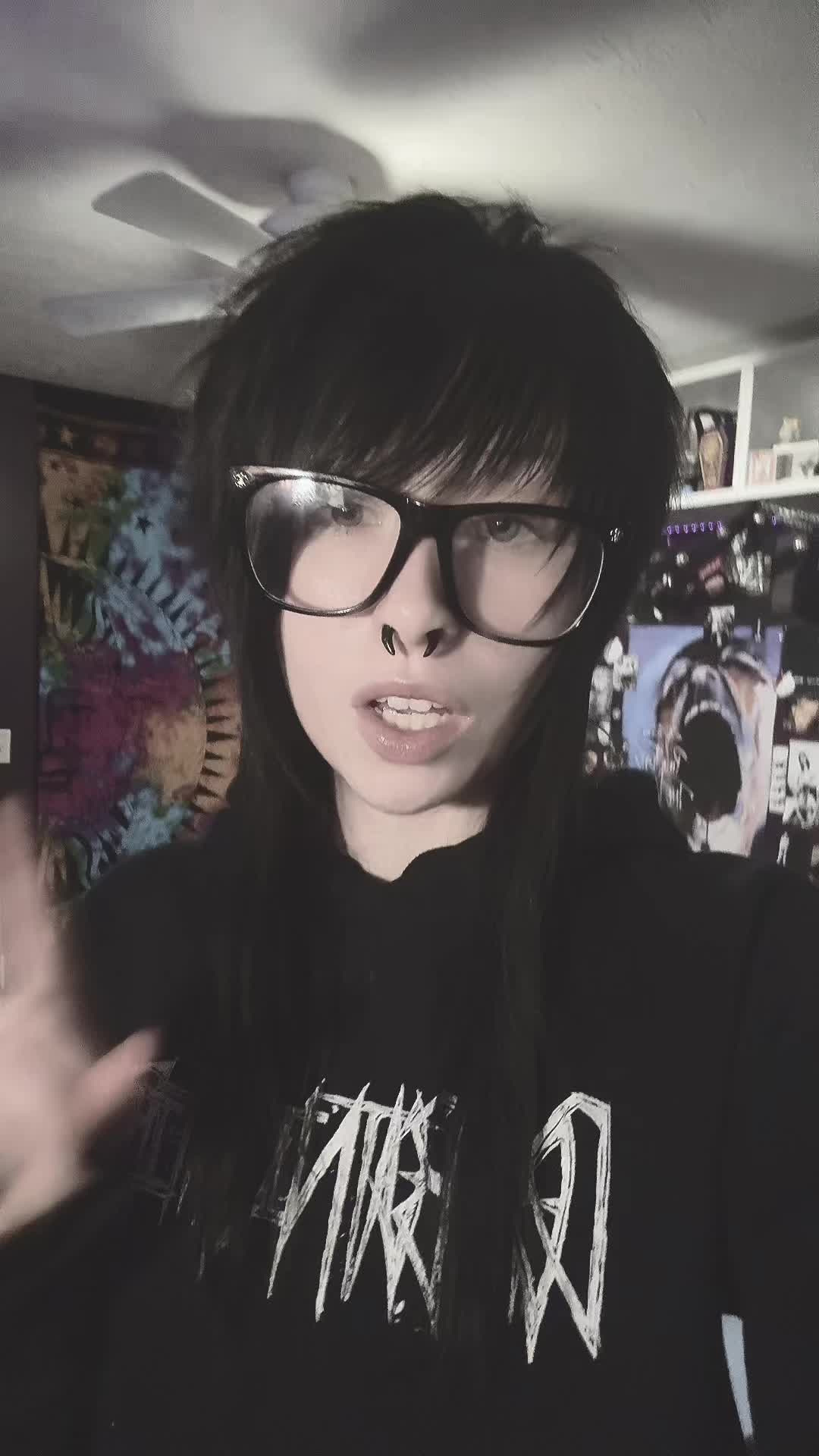 @✞Al0n3W1thM3L0dy✞