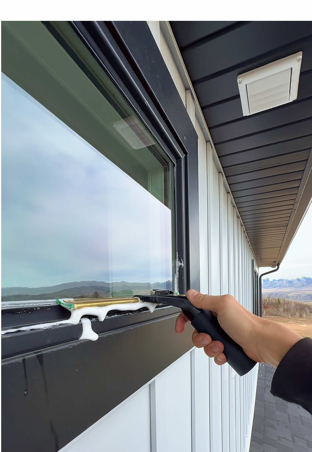 @wakewindowcleaning