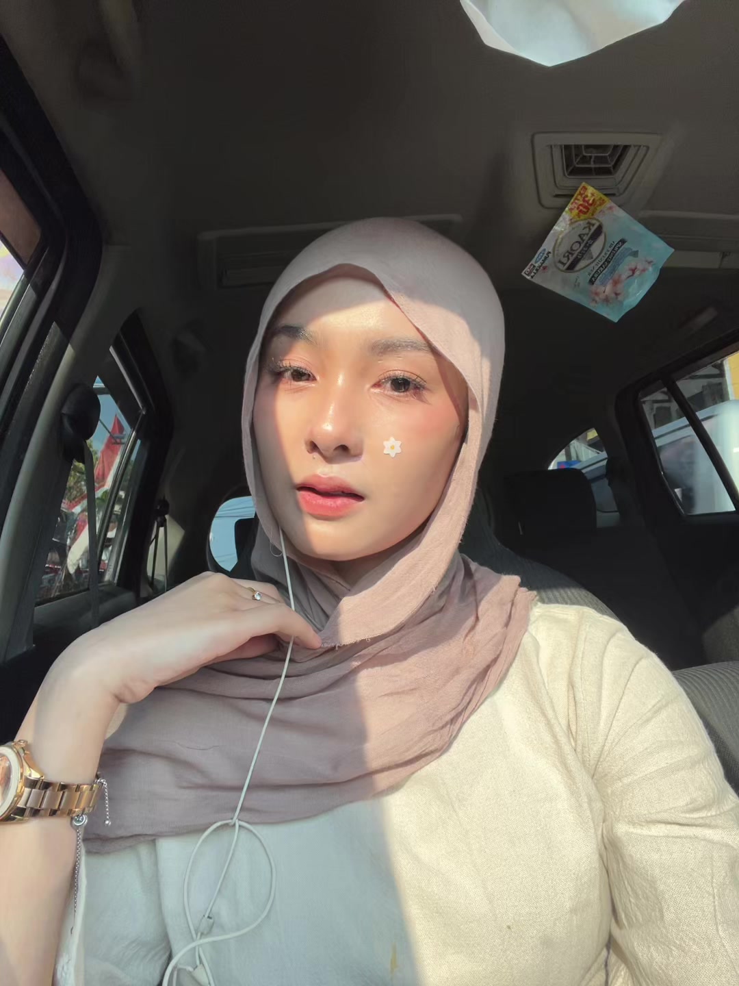 @eya