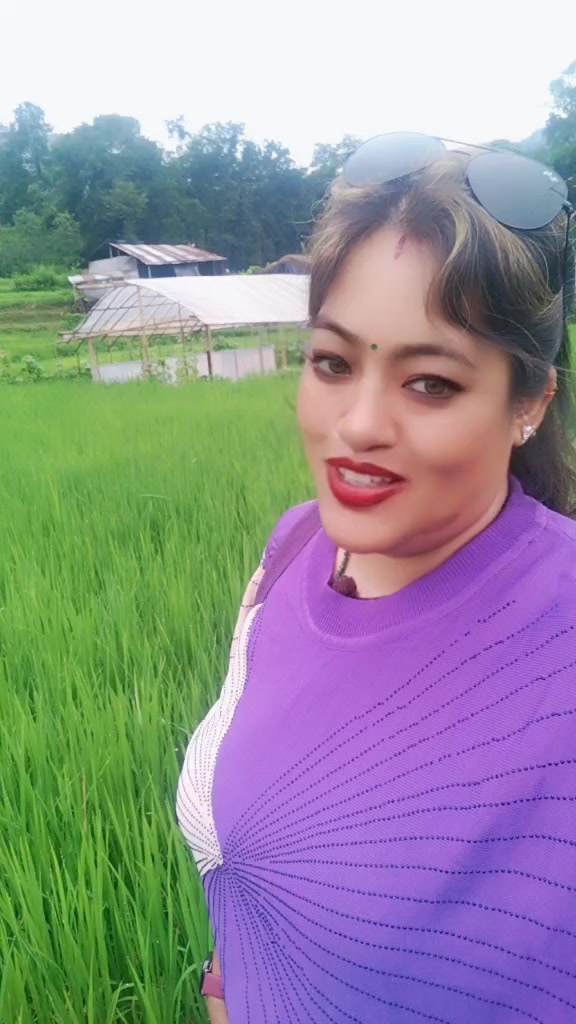 @smile queen 👑👑👑👑with hubby