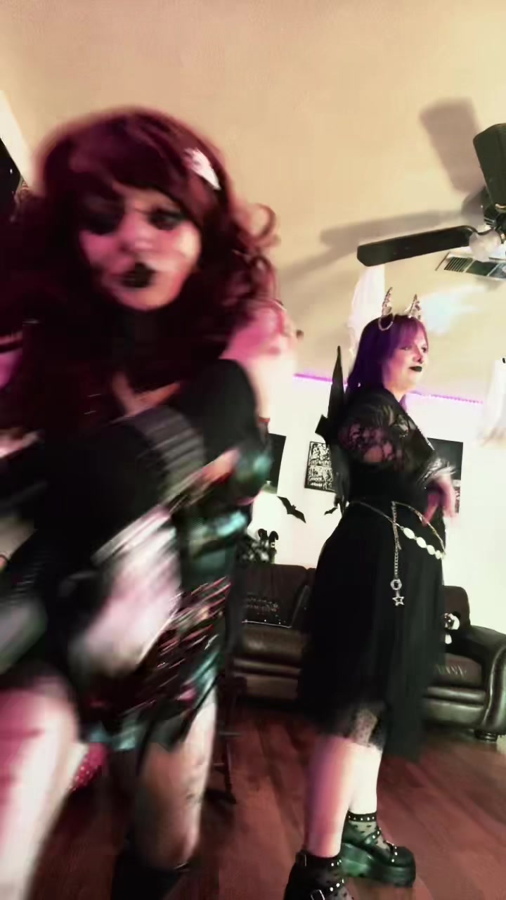 @✧˚𓃢Esther𓃢˚✧
