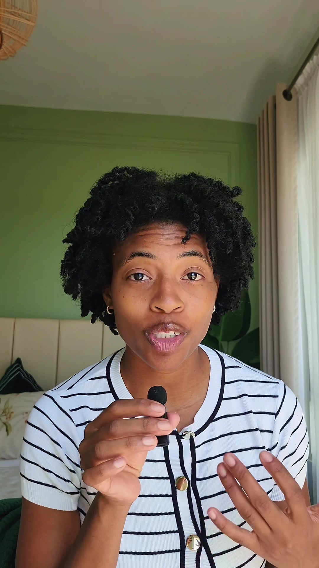 @thevaginaguide