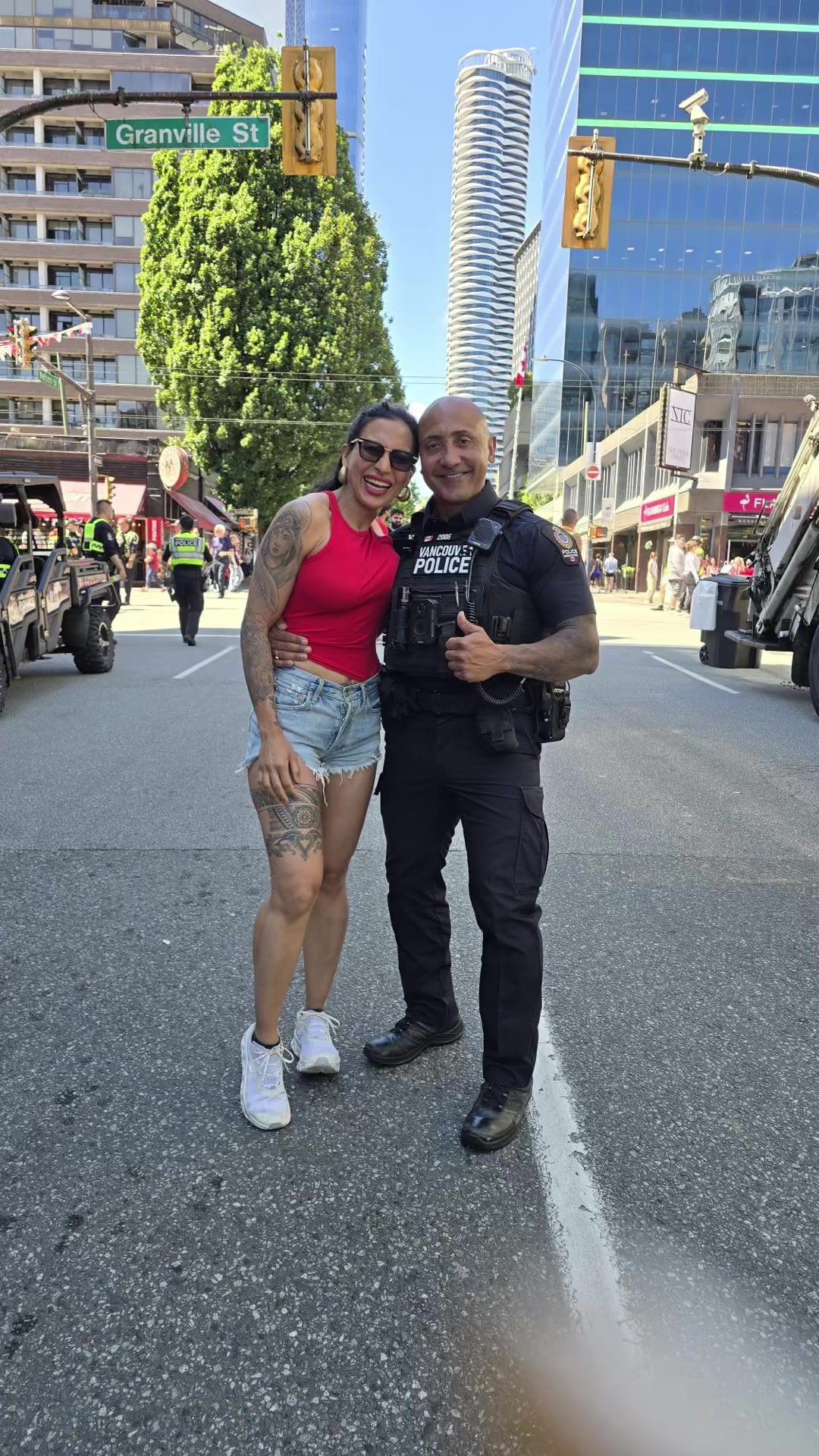 @SandyyDosanjh🇮🇳🇨🇦