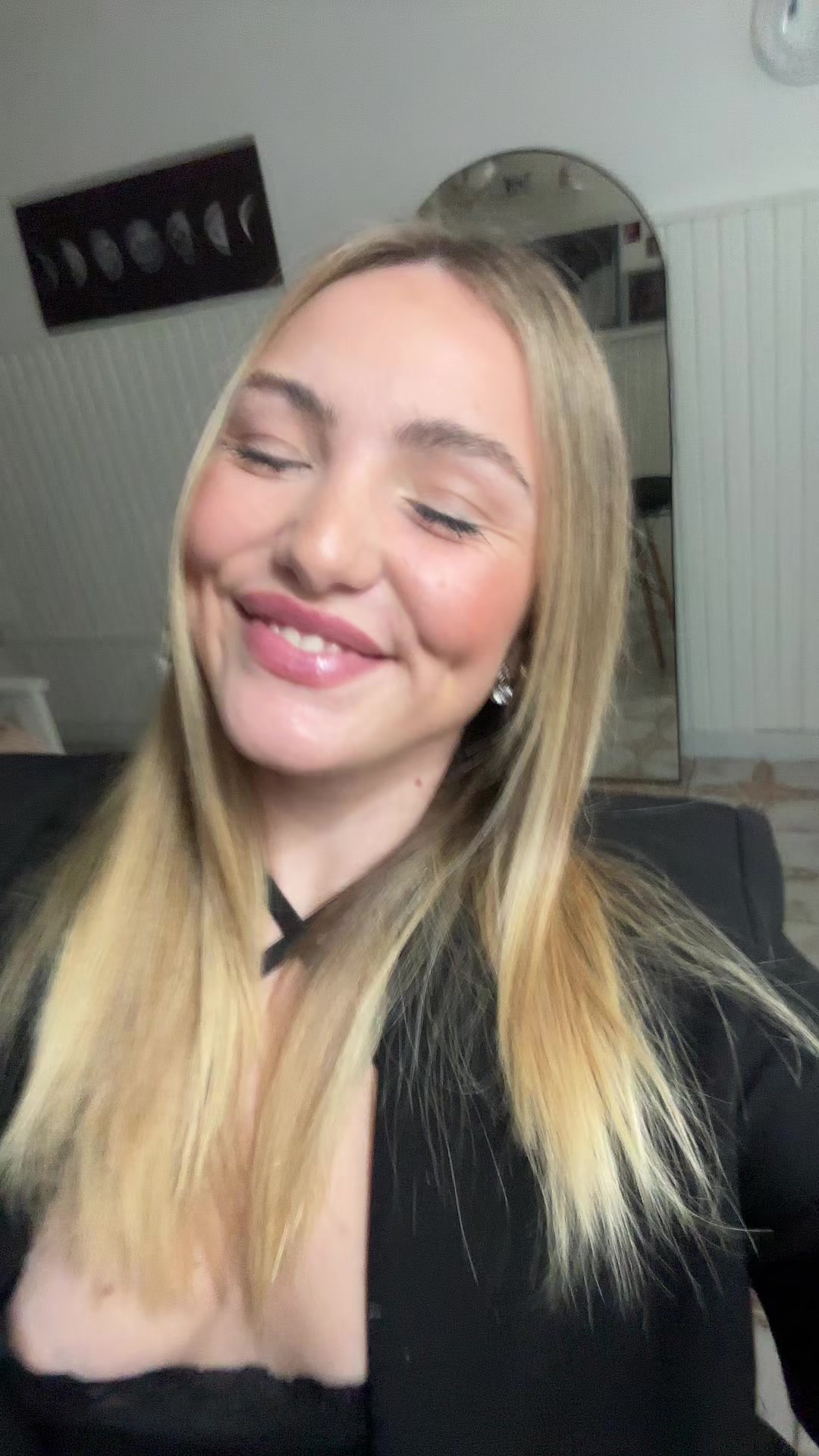 @Agostinaron