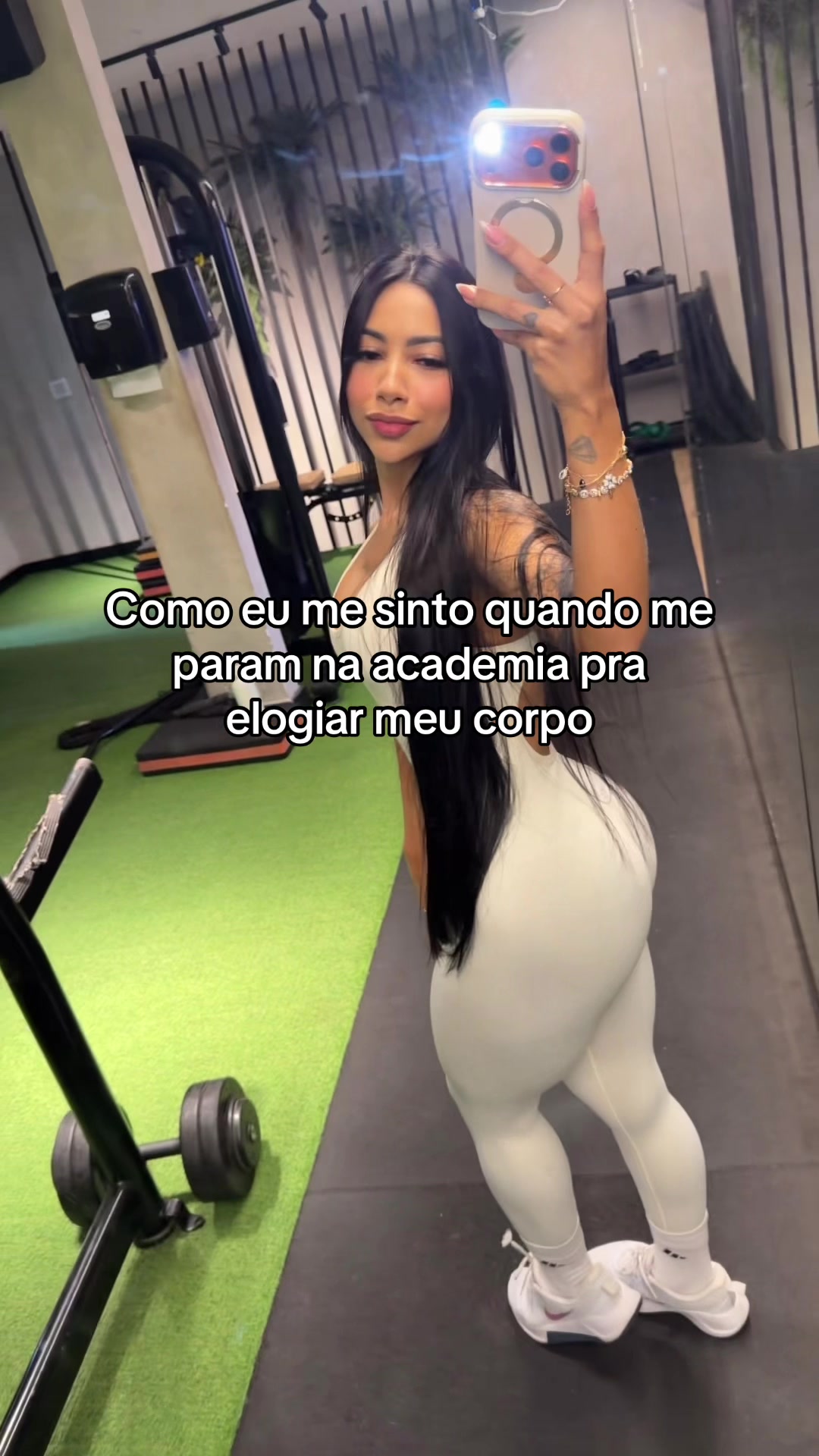 @LR 💋
