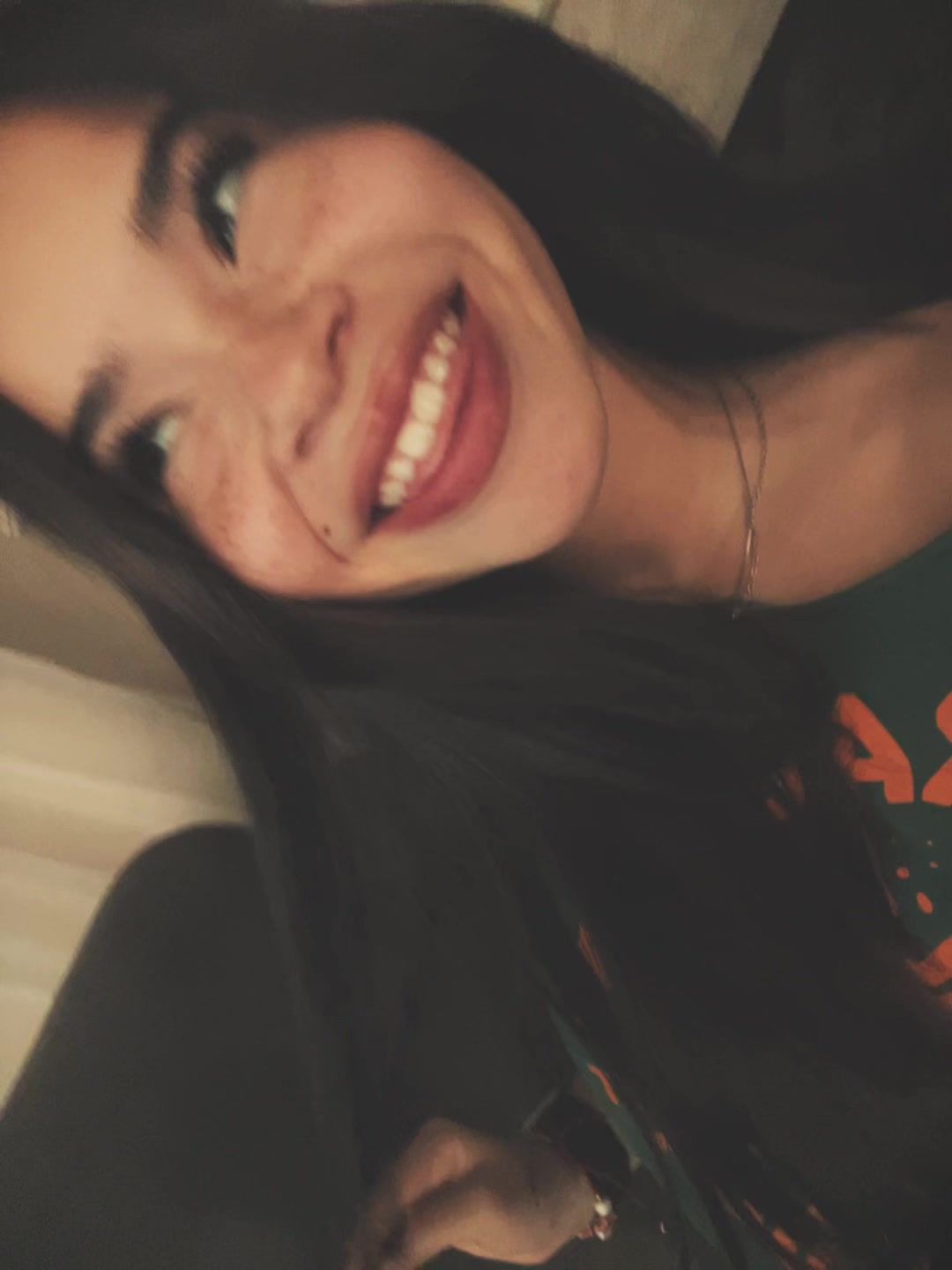 @🦦
