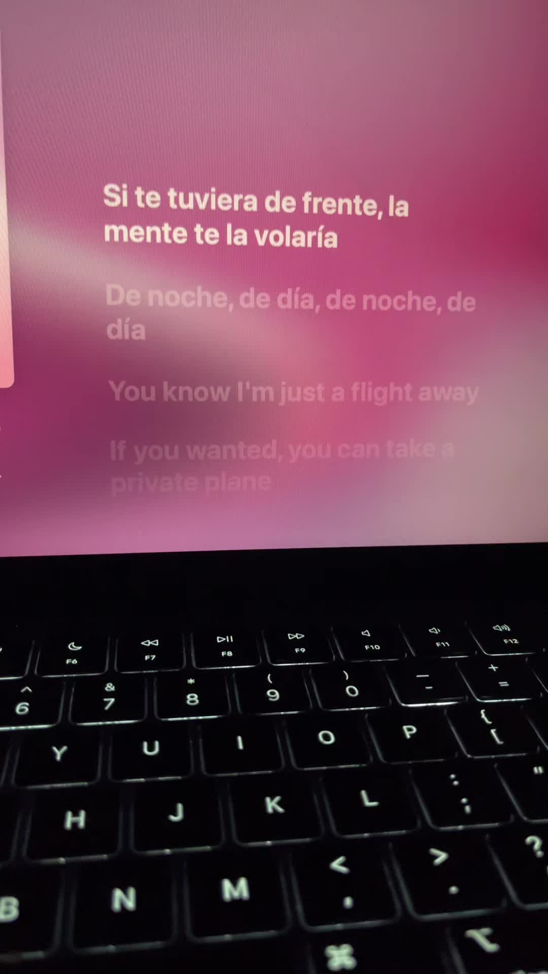 @[🎧]