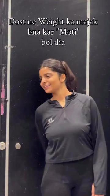 @Anushkaaa