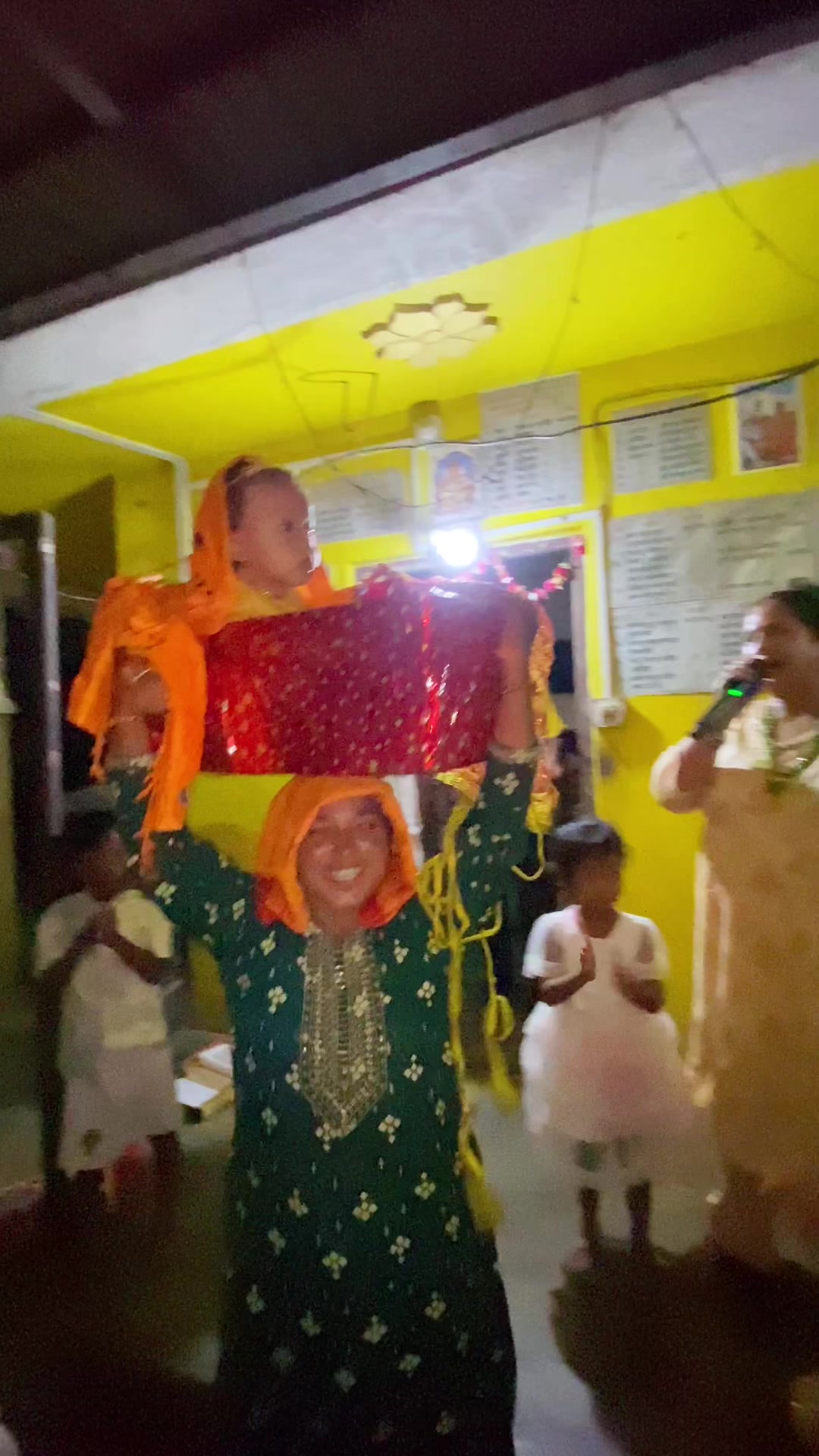 @Shovamajhi🫶