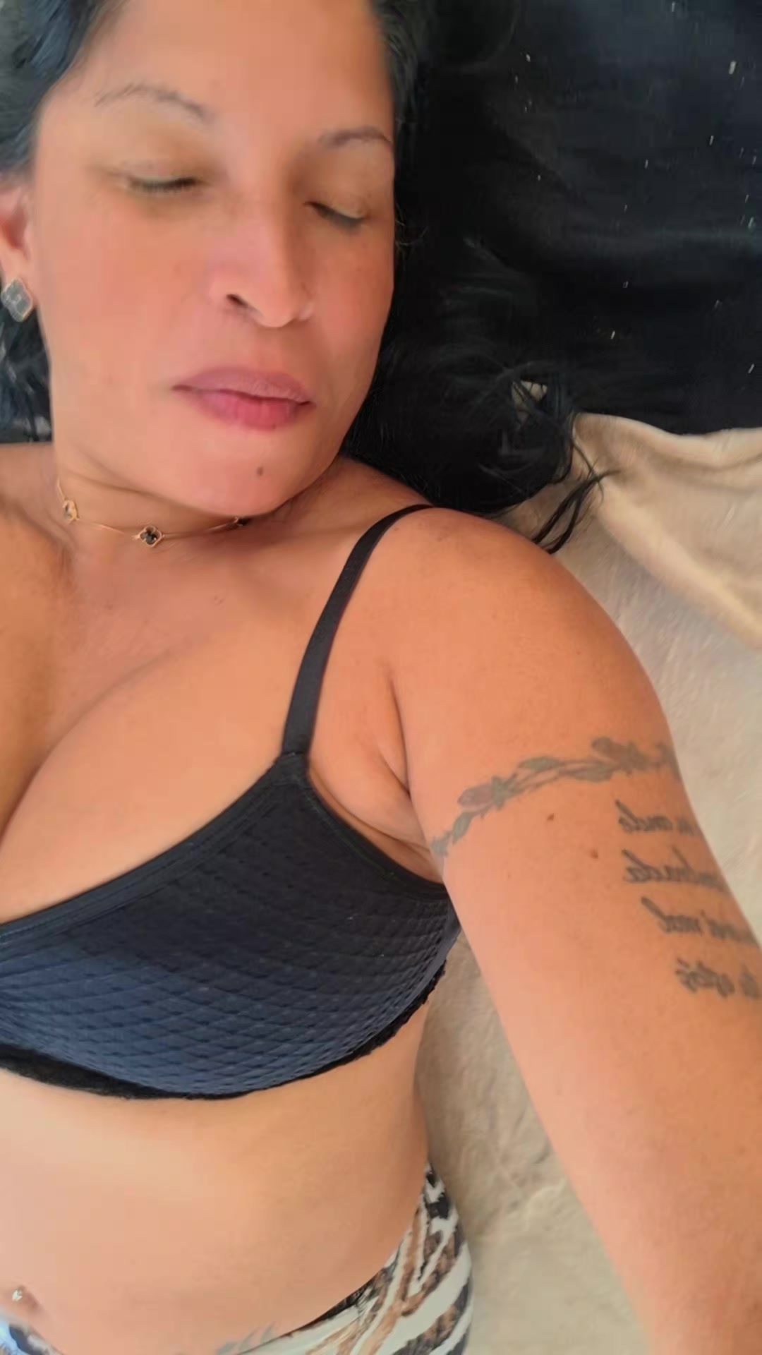 @Marcia Ven&acirc;ncio