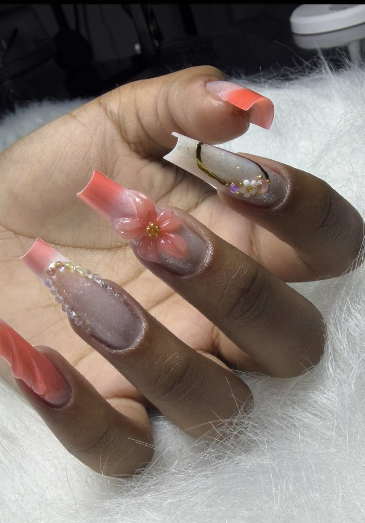 @marginails_