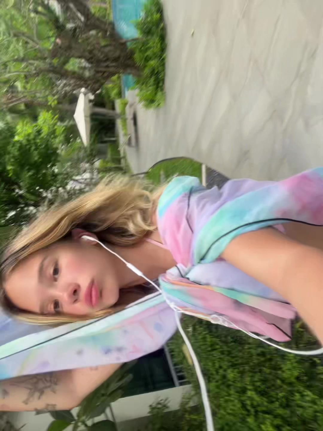 @𝖑𝖔𝖚𝖎𝖘𝖆