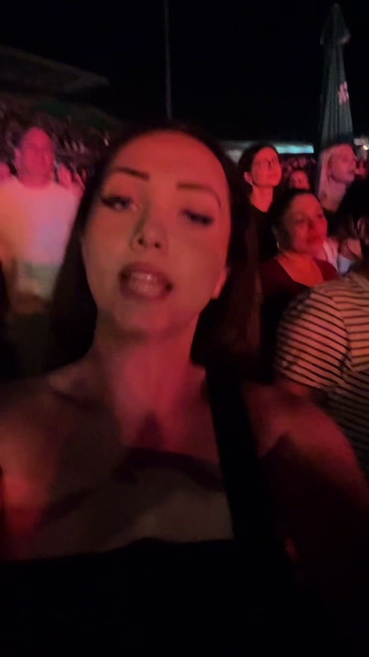 @s i m o n a
