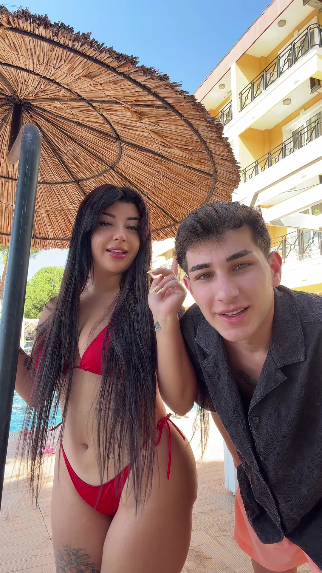 @GÖZDE AKGÜN
