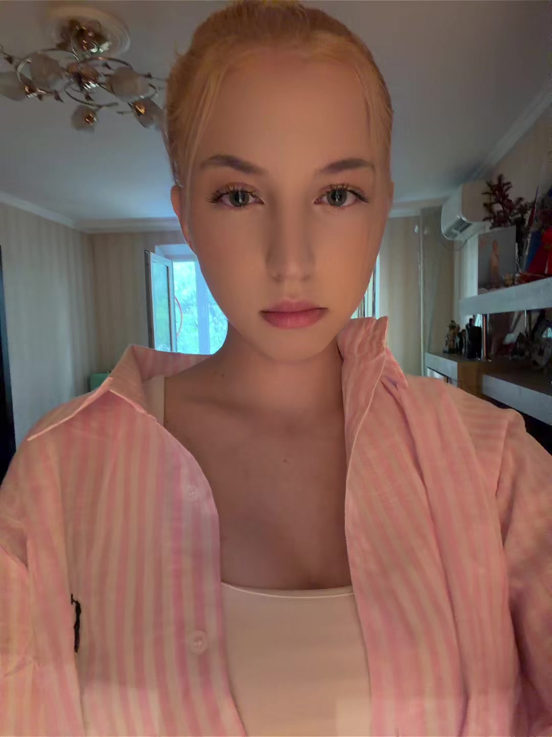 @<3