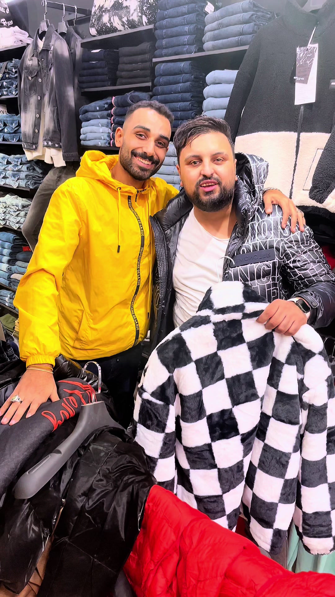 @اخوك الانصاري ملك الفاشون 👕👖