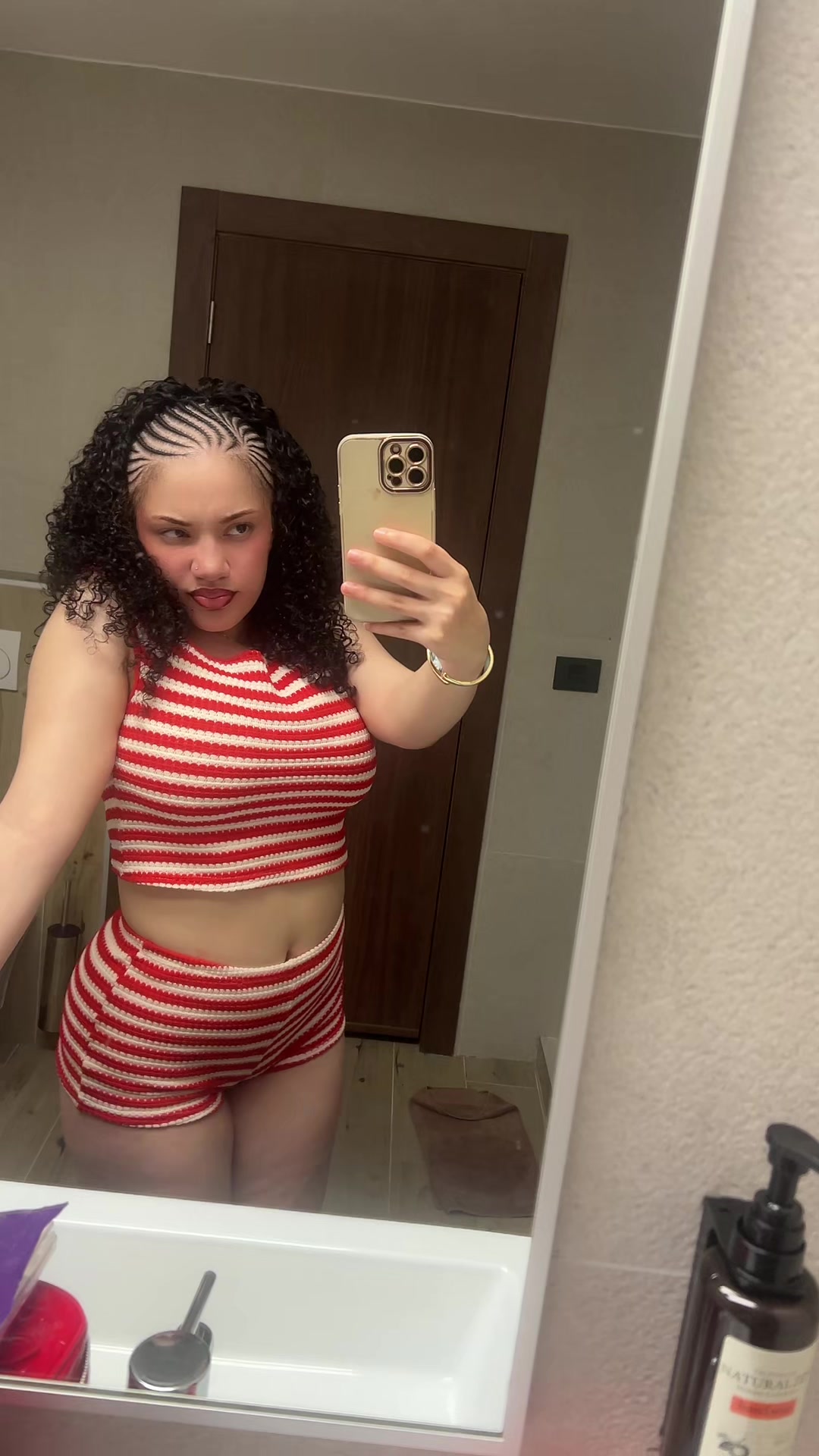 @makaila